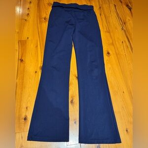 We Wander Navy Flair Leggings